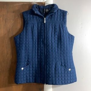 New directions vest size Large